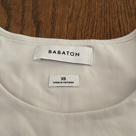 Aritzia contour crew T-shirt - Picture 3 of 3